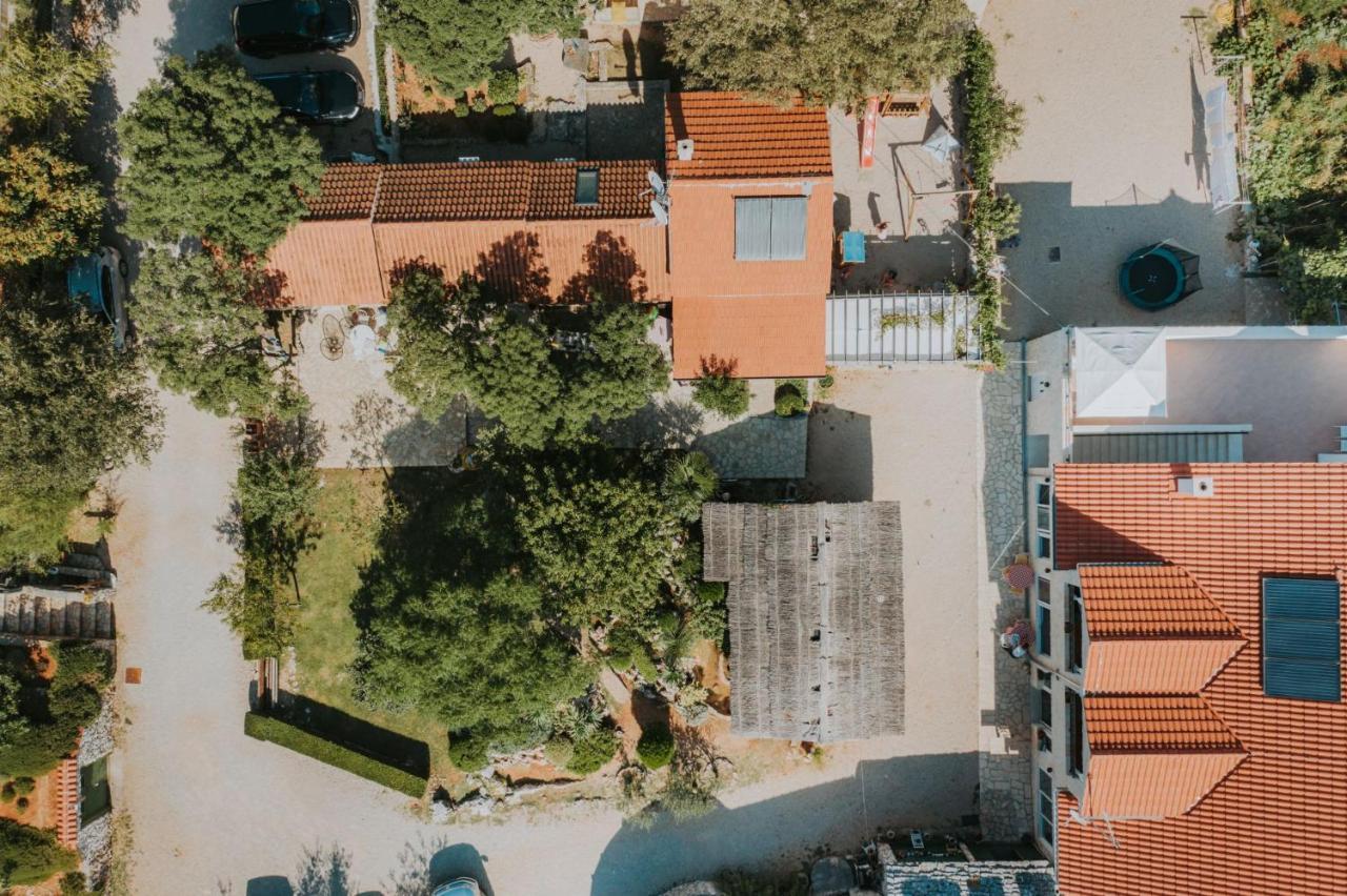 Kalpic Suites & Villa Lozovac Esterno foto