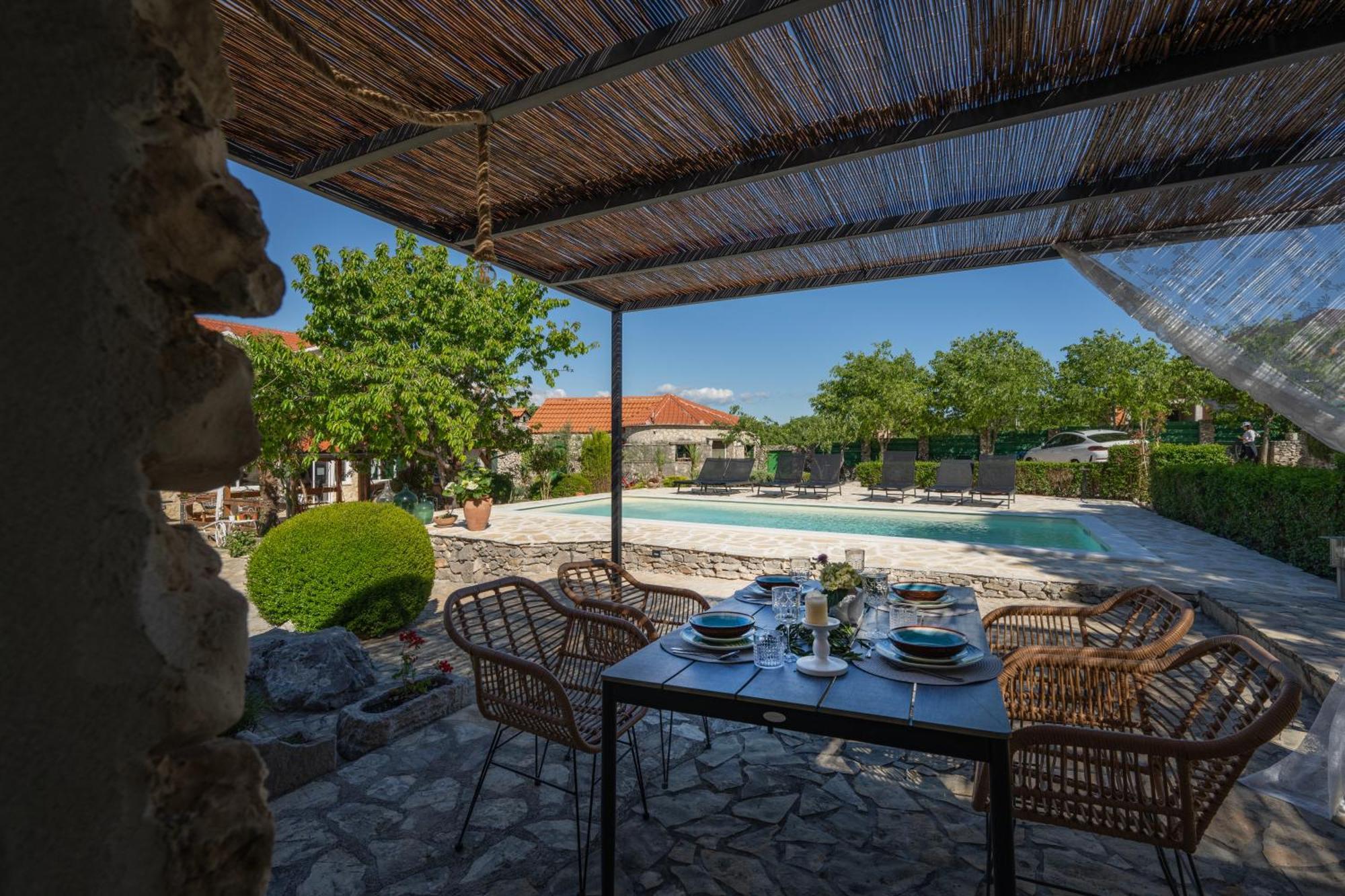 Kalpic Suites & Villa Lozovac Esterno foto